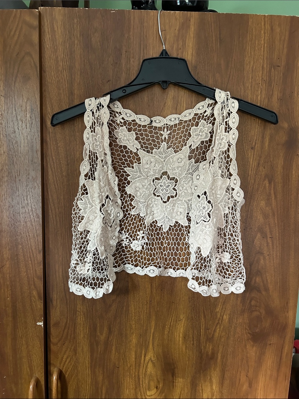 Lace Crochet Floral Vest - Cream